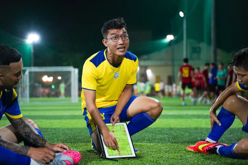 The New Fan's Field Guide: Five Al Ittihad Habits That Look Like Mistakes (and Five That Are Pure Art)